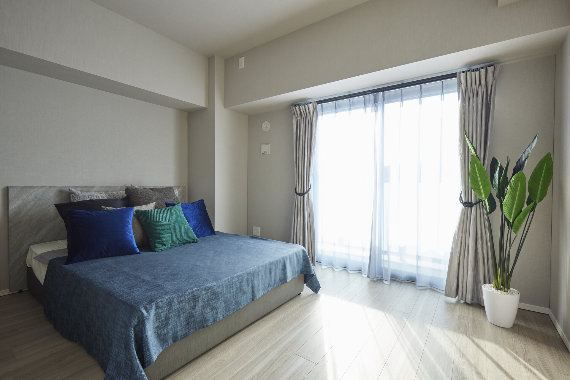 眺望や陽当たり、風通し、お部屋から全てを実際に体感できます。