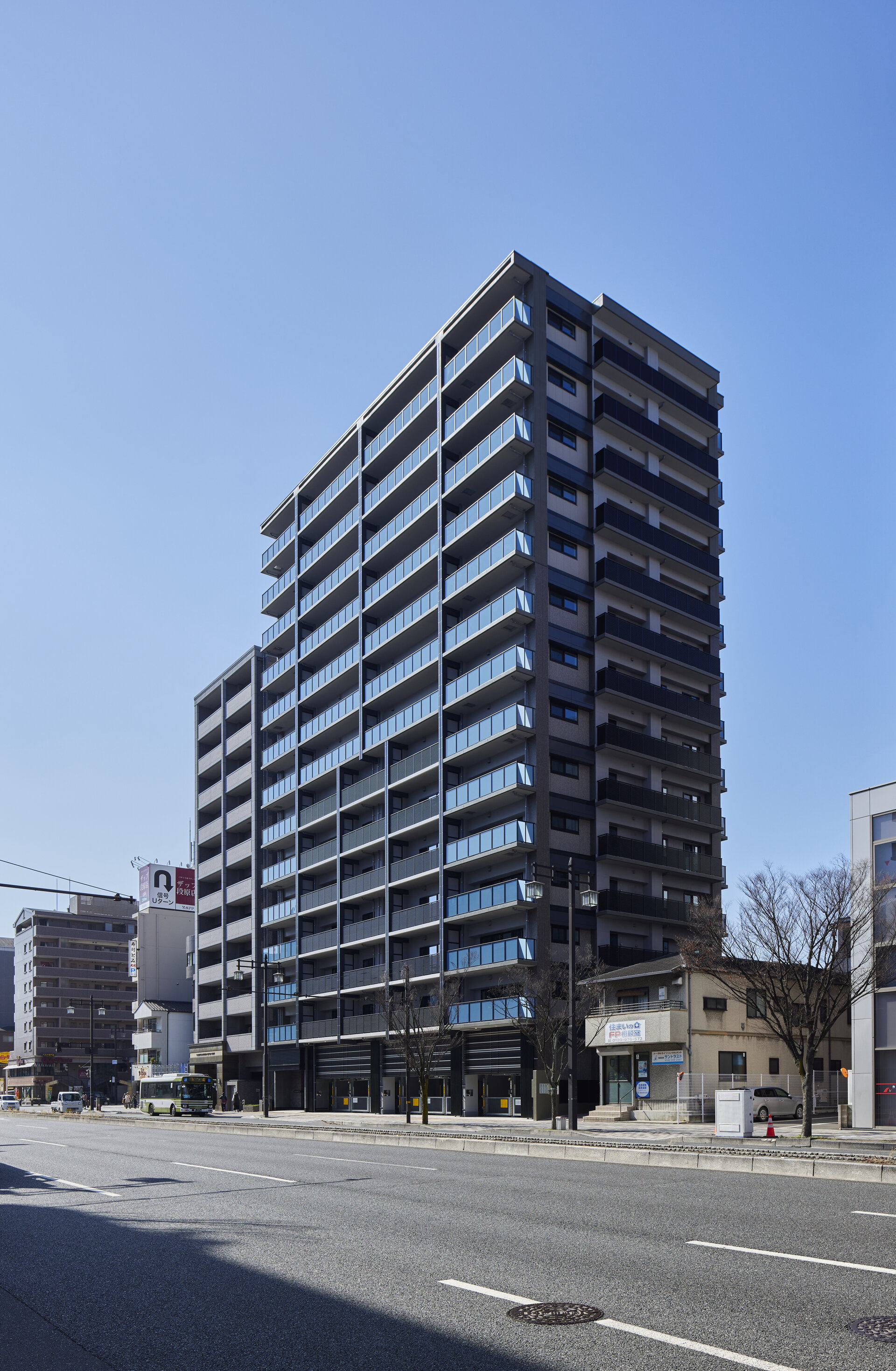 完成した建物外観や外構、スケール感を体感できます。
